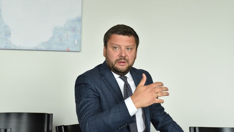 Dalībnieku  «šķiršanās» ar tiesas lēmumu