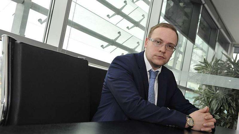 Finasta: pašlaik vairāk būtu jādomā par ieguldījumiem obligācijās, nevis uzņēmumu akcijās