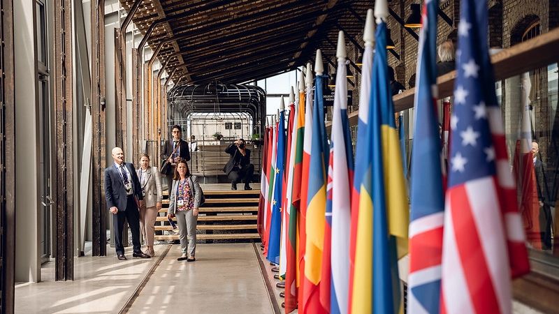 Trīs jūru iniciatīvas valstis Latvijas uzņēmumu pamatkapitālos ieguldījušas 1,96 miljardus eiro