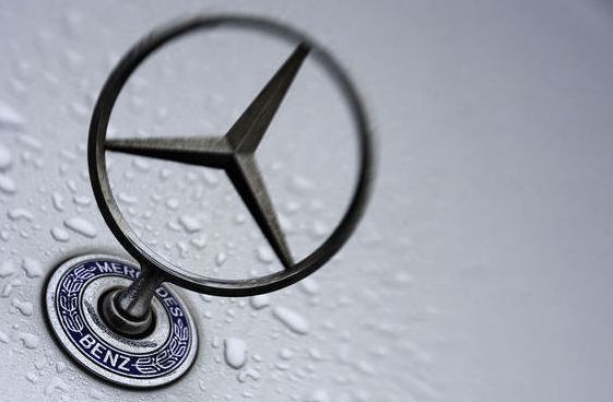 Auto tirgotājs Domenikss pērn par 27% samazinājis darbinieku skaitu; tagad ir vakances