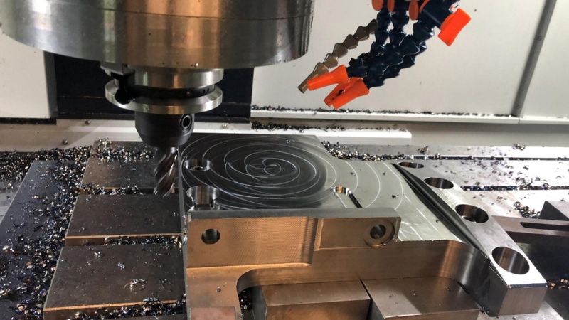 HQ Chipper Parts investē 300 000 eiro jaunās iekārtās
