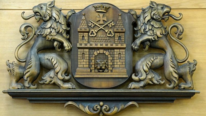 Rīgas domē desmit un vairāk mandātus ieguvušas LPV, Progresīvie un NA