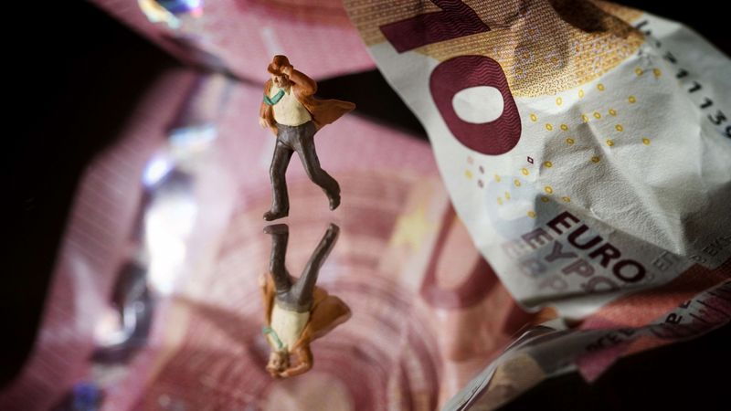Kopējie nodokļu parādi Latvijā jūnija sākumā - 932,3 miljoni eiro