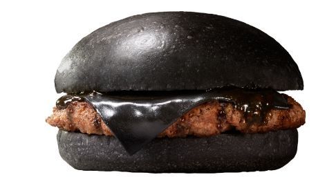 Gribi tādā iekosties? Piedāvājumā - melnais burgers