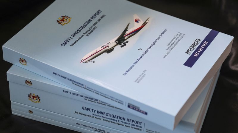 Gala ziņojumā nespēj rast atbildes uz Malaysia Airlines lidmašīnas pazušanu