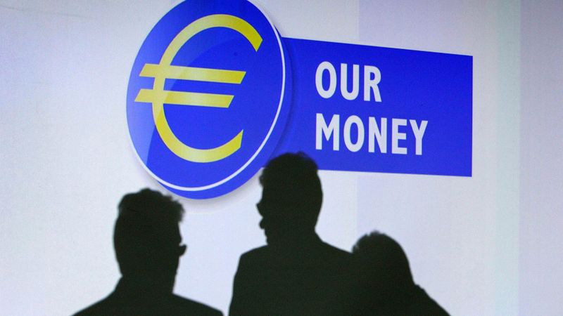 Laikraksts: ECB plāno pamest «troiku»