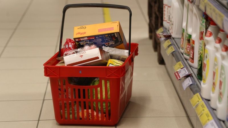 Vidējais patēriņa cenu līmenis gada laikā palielinājās par 2,7 %