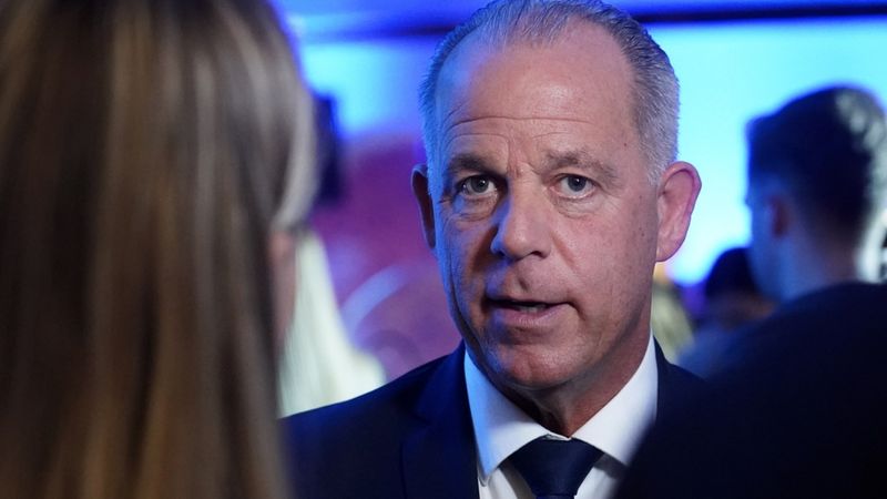 No amata atbrīvo airBaltic valdes priekšsēdētāju Gausu