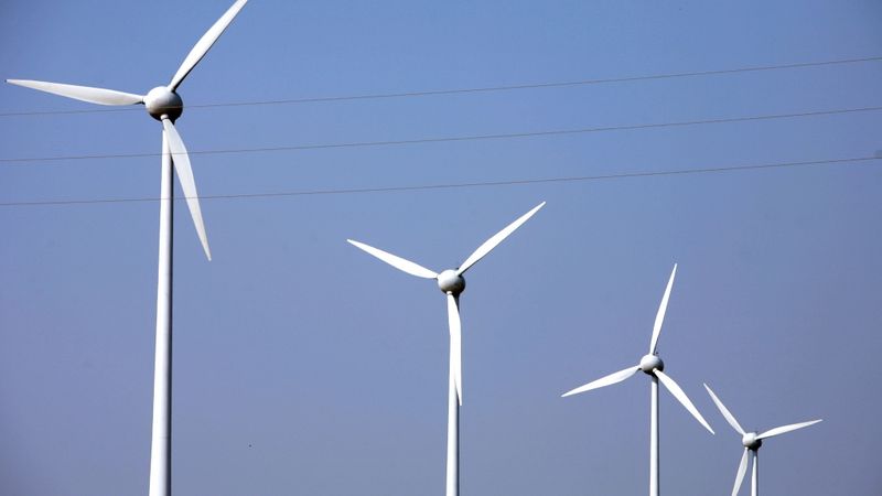 Ārvalstu investori brīdina: Atjaunojamo energoresursu ražošanas nozare tiks likvidēta