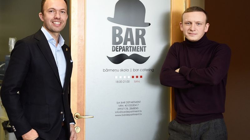Tur rūpi par bārmeņu izglītošanu