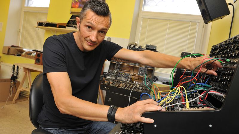 Mana pieredze: Ambīcijas mūzikas instrumentu ražošanā