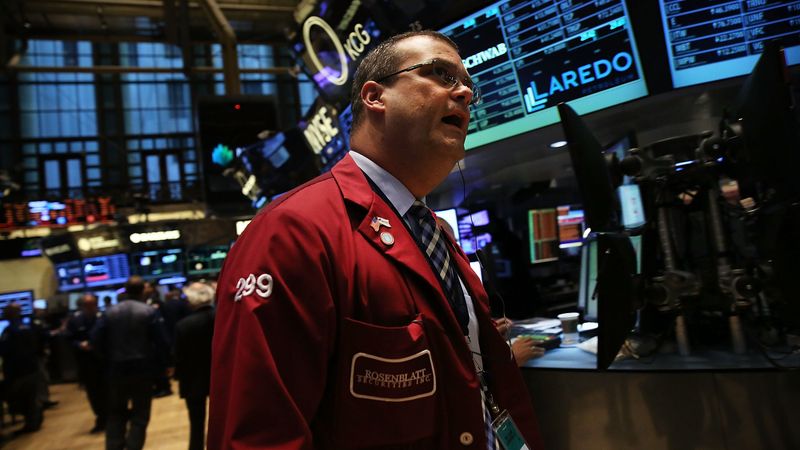 Mazumtirgotāji un ECB gaidas pavelk uz leju Eiropas akciju indeksus
