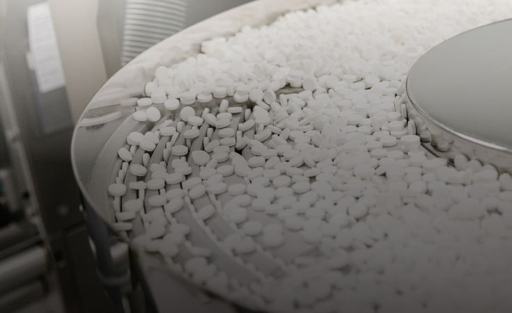 Ar Čehijas kompāniju noslēgto Olainfarm pārdošanas līgumu atzīst par spēkā neesošu