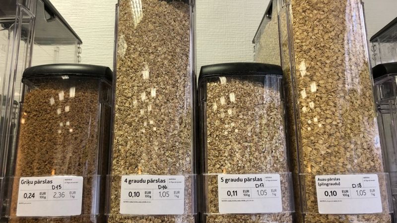 FOTO, VIDEO: Atklāj vēl vienu beziepakojumu veikalu. Apskati cenas!