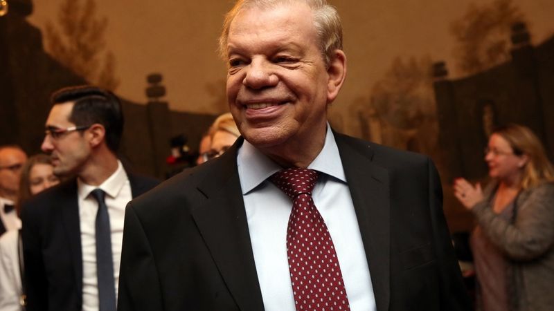 Valsts no Grindeks akcionāriem Lipmaniem vēlas piedzīt divus miljonus eiro