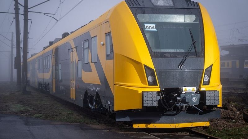 Latvijā nogādāts devītais jaunais elektrovilciens