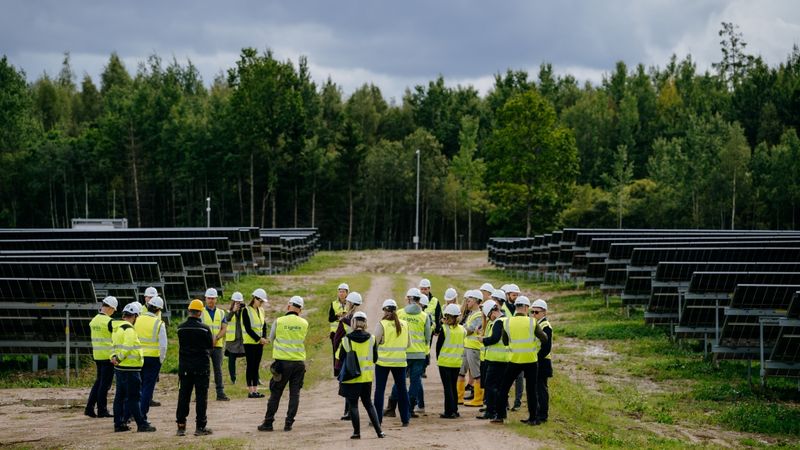 Atklāts saules enerģijas parks Vārme