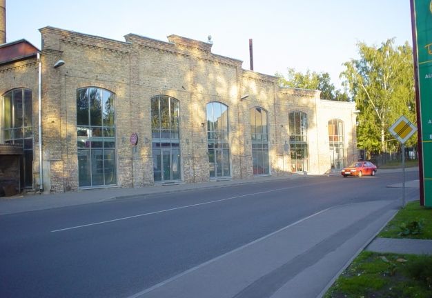 Papildināta - Sapņu fabrikas izsoles rezultāts un likumība tiek apšaubīta