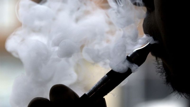 Vāc parakstus akcīzes nodokļa atcelšanai cigarešu alternatīvām