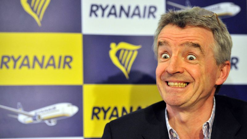 Ryanair vadītājs: pasažieri, kuri neizdrukā iekāpšanas kartes, ir «idioti»