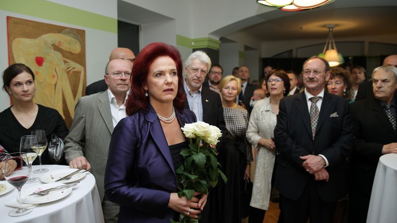 Papildināts 19:56 - Jaunajā Saeimā būs gandrīz 60% pašreizējo deputātu; Āboltiņa nav pārvēlēta