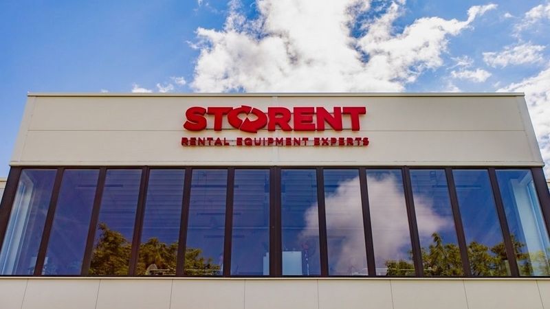 Storent atver būvtehnikas nomas punktu Kauņā
