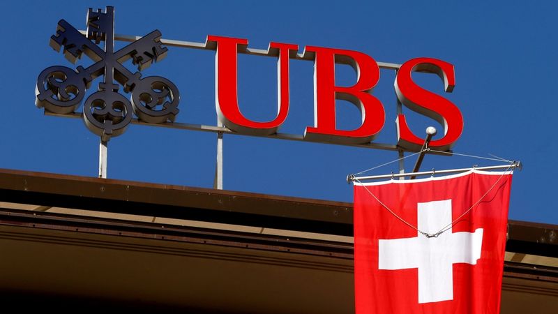 Francija lūdz UBS par atbalstu nodokļu krāpniecībai noteikt 1,6 miljardu eiro naudassodu