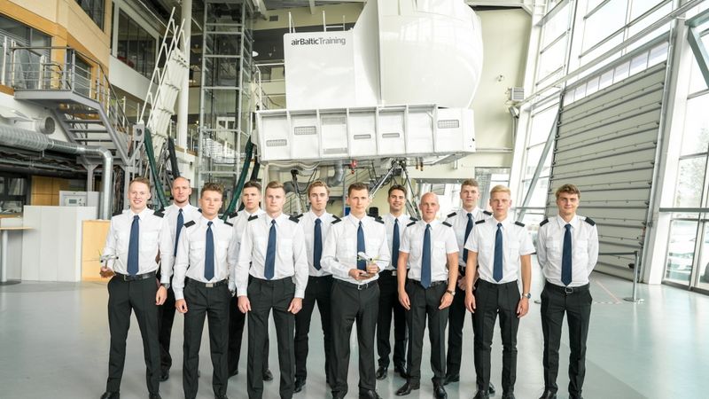 airBaltic Pilotu akadēmijas otrās grupas studenti uzsāk mācības