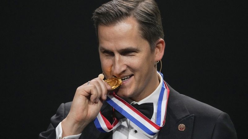 Pasaules vīnziņu čempionātā uzvar Raimonds Tomsons
