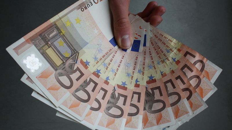 Likumprojektu par vispārējo deklarēšanos no 2025.gada pašlaik tālāk nevirzīs