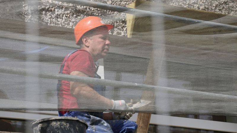 Būvniecības izmaksas visvairāk ietekmējis samaksas pieaugums montētājiem un apdares darbu strādniekiem