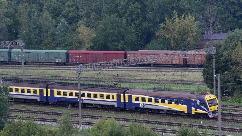 Dzelzceļa elektrifikācija