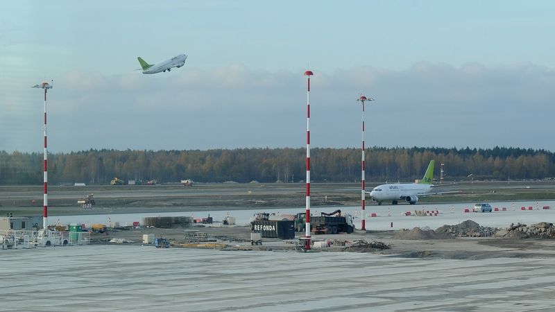airBaltic reiss no Briseles, ar kuru plānoja lidot arī Straujuma un Šulcs, Rīgā piezemējas 5 stundas vēlāk