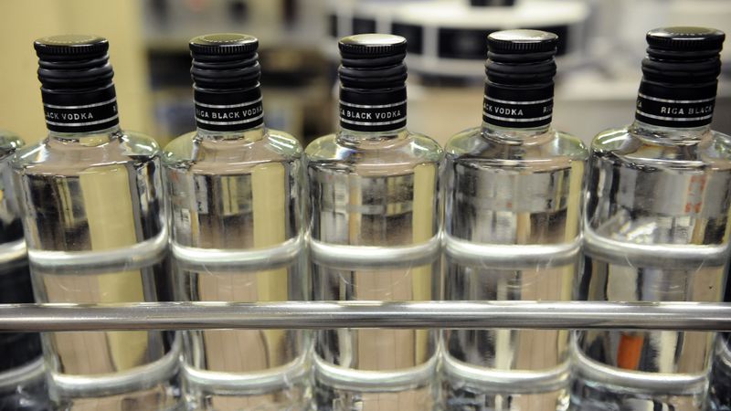 Alkohola nozarē izejvielu cenas aug