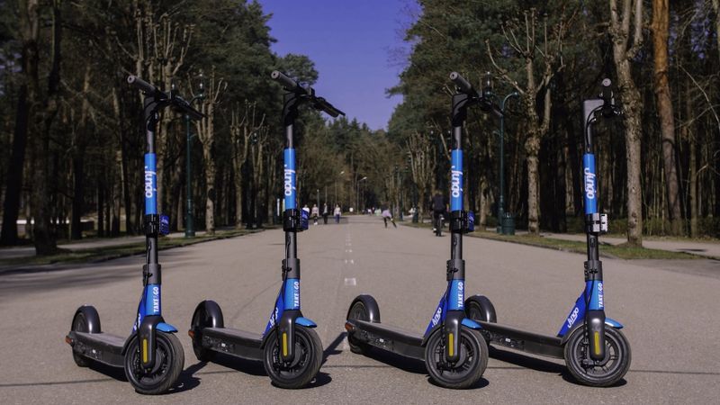Tirgū ieripo vēl viena elektroskrejriteņu platforma