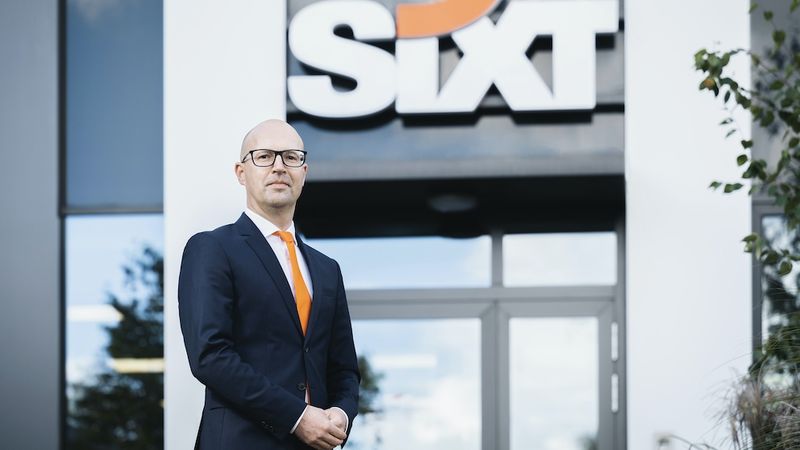 Sixt iegādājas Renti Plus auto abonēšanas pakalpojumu