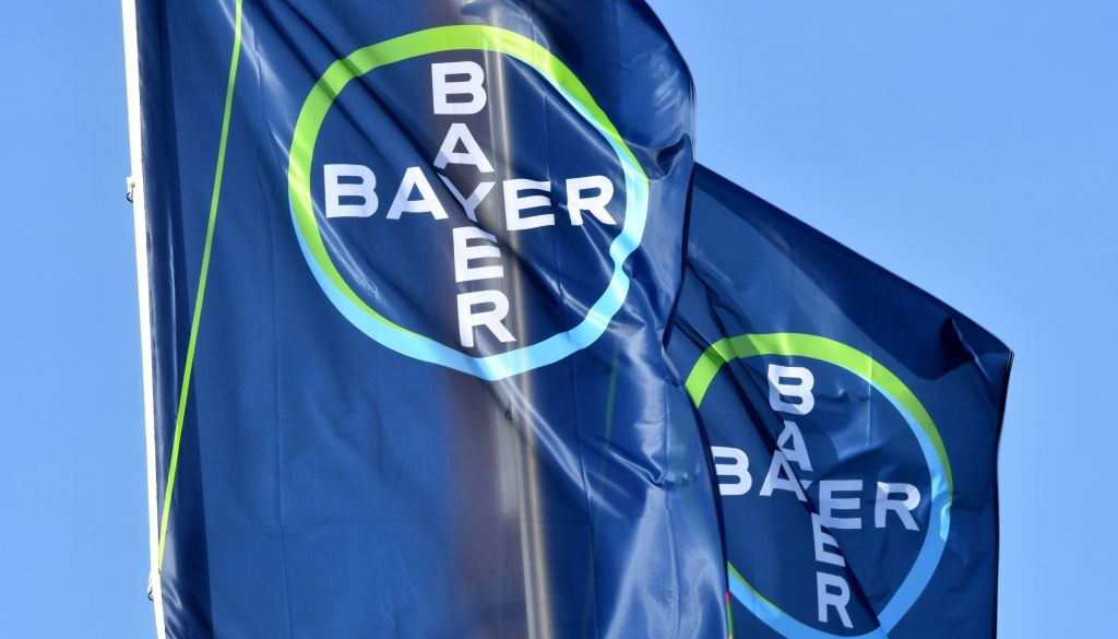 Bayer pēc Monsanto pārņemšanas likvidēs 12 tūkstošus darbvietu