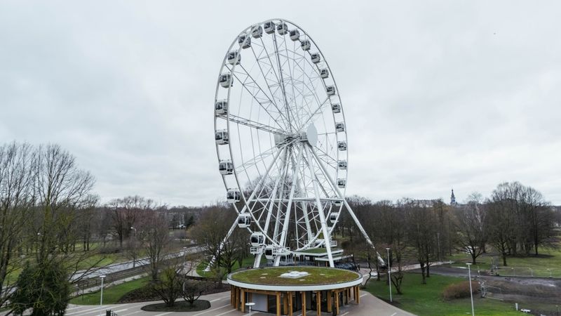 Rīgas panorāmas rats apmeklētājiem tiks atvērts aprīlī