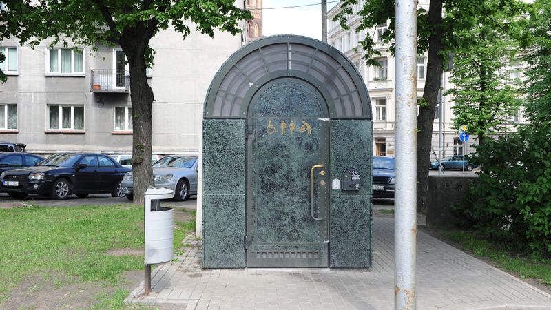 Rīgā ik gadu izbūvēs divas jaunas sabiedriskās tualetes