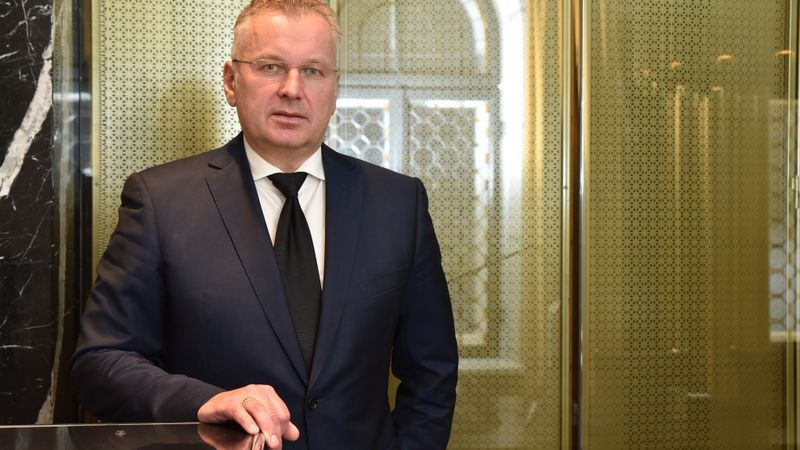 Emitējot obligācijas, refinansēs banku kredītus divās valstīs