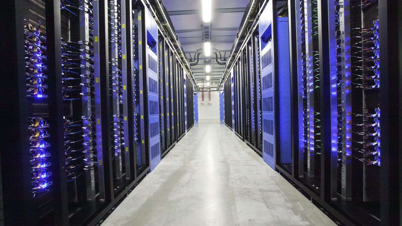 Zviedrijā atklāts Facebook pirmais datu centrs Eiropā