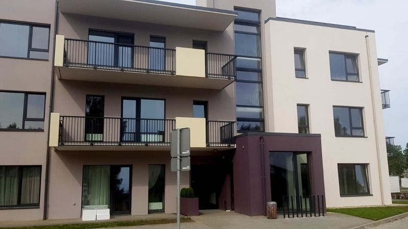 Ekspluatācijā nodota pirmā kompleksa IRIS Shampeteris Apartments ēka