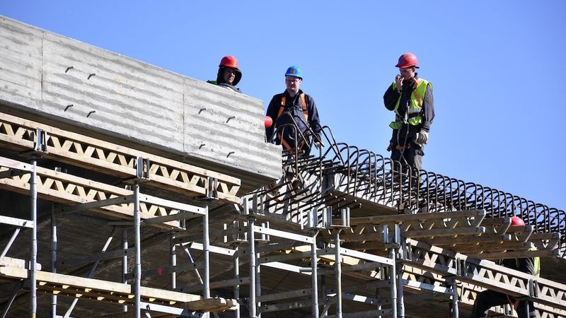 Darba tirgus atgriezīsies pirmskrīzes līmenī ap 2022.-2023. gadu