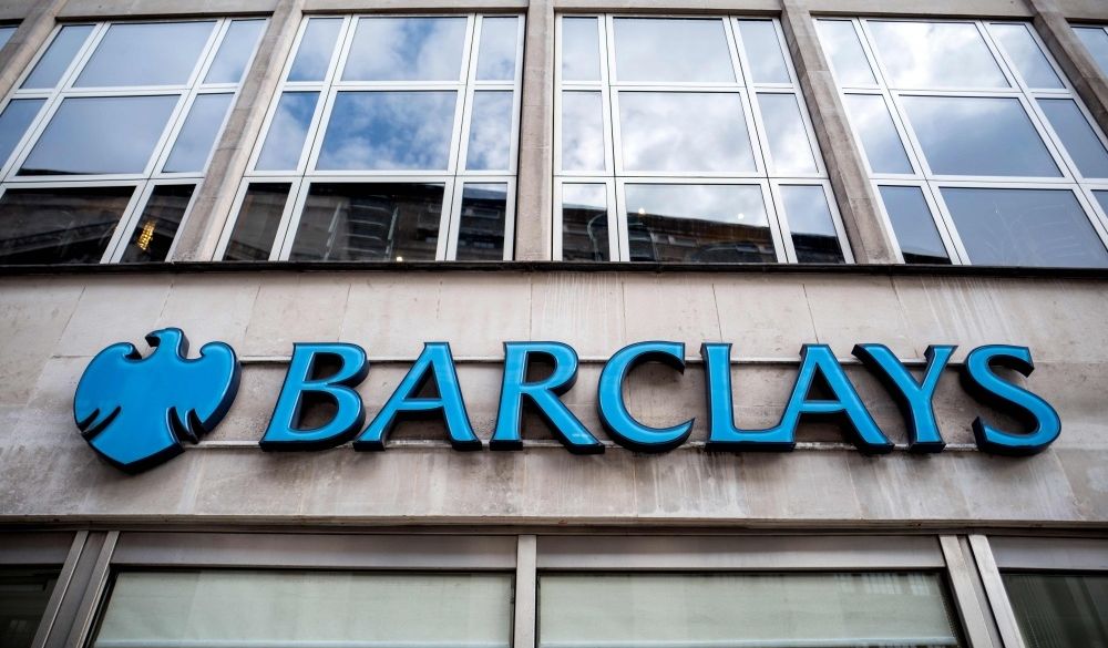 Banka Barclays maksās divu miljardu dolāru sodu par maldināšanu, pārdodot hipotekāros vērtspapīrus