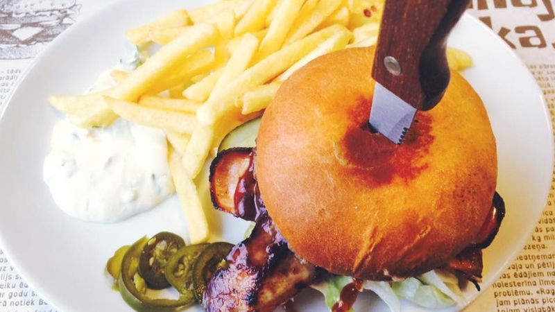 Burgeru bizness Latvijā pieaug
