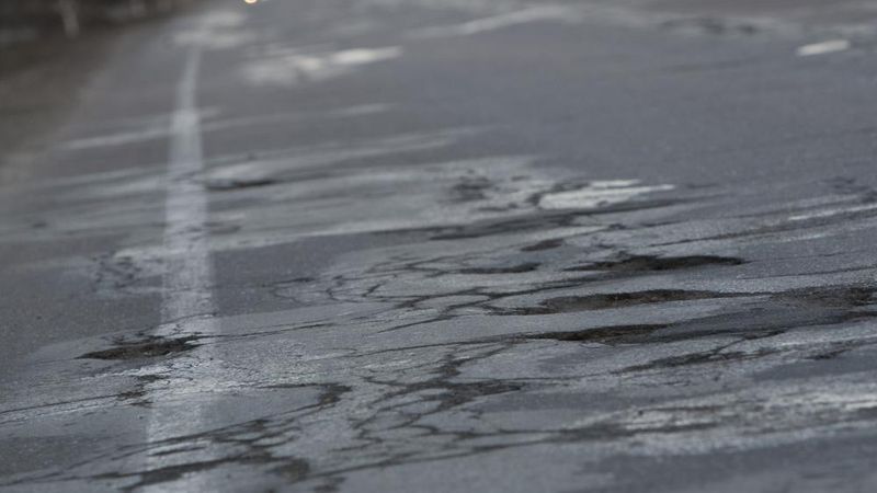 Augulis: valsts autoceļos katru gadu ieguldīs 200–220 miljonus latu