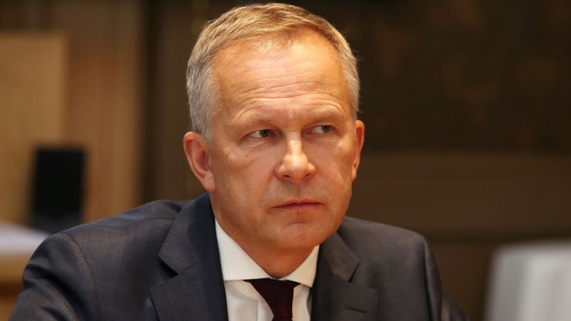 Rimšēvičam liegts pildīt ar darbu ECB padomē saistītās funkcijas