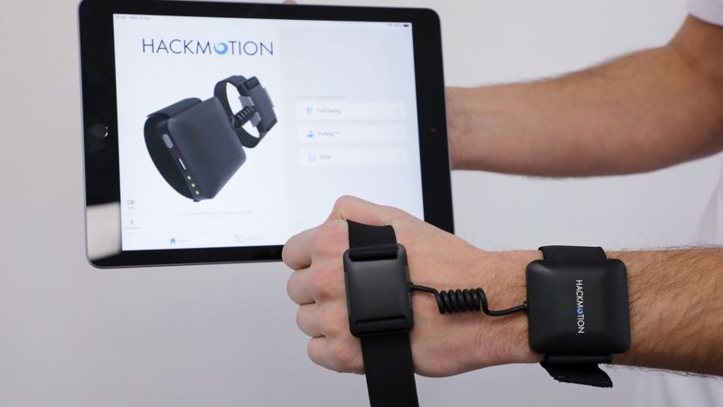 Hackmotion aug teju divtik