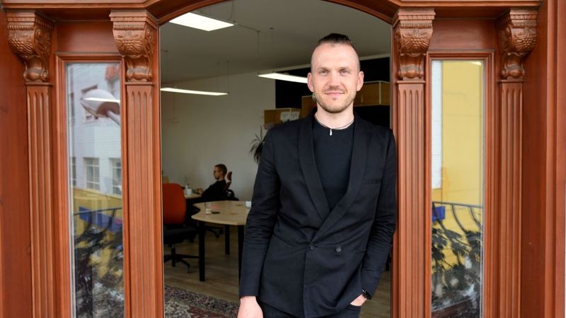 Ļauj pateikt «paldies» kolēģiem par labu darbu