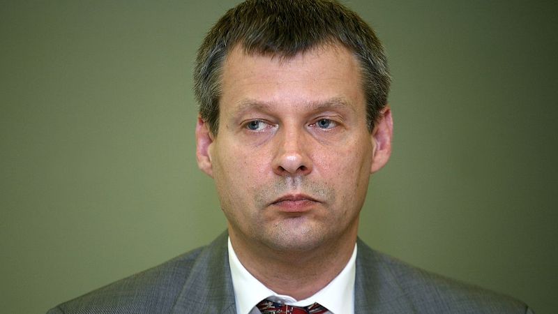 Portāls: Vaškeviča kukuļotajam Kravalim liecinieka aizsardzība